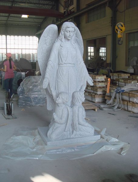 incredible beautiful headstone 